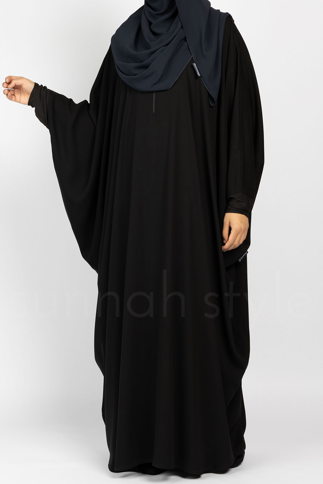 Plain Bisht Abaya (Black)